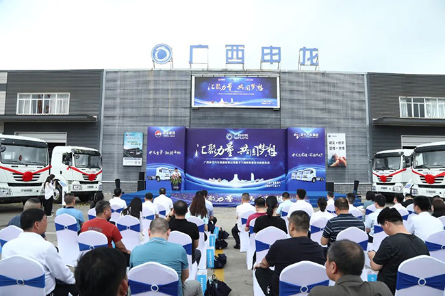 申龍重卡驍馳海內 提振南寧工業士氣